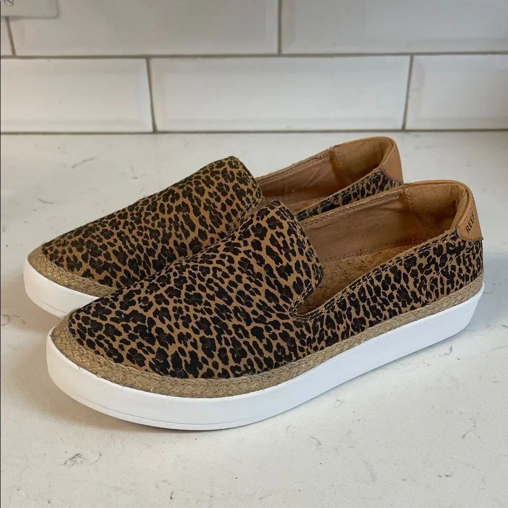 REEF Women's Shoes Cushion Sunrise SE Leopard Print Slip-On Women's Shoes Size 7